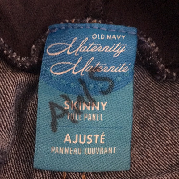 Old navy skinny leg maternity jeans - Picture 2 of 3